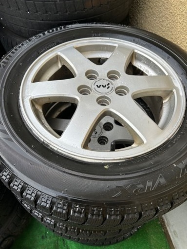 30プリウスにて使用　スタットレス　BS VRX