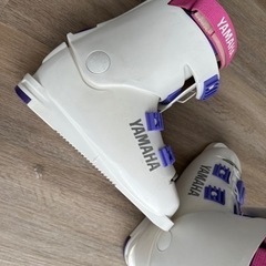 YAMAHA ヤマハ　スキーブーツ　レディース　２３.５ＣＭの画像