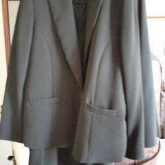 礼服