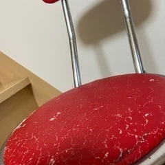 場所をとらない折りたたみ椅子の画像