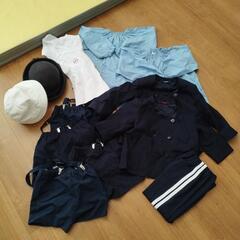 幼稚園の制服