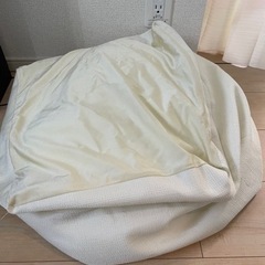 【お譲り】クッション　アイボリー