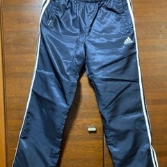 【値下げ3000円→1000円】adidas トレーニングウェア　上下の画像