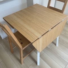 IKEA ドロップリーフテーブル 椅子付きの画像