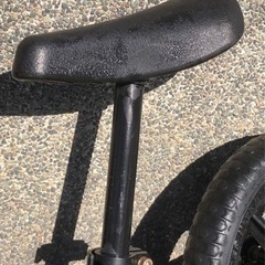 ストライダー黒の画像