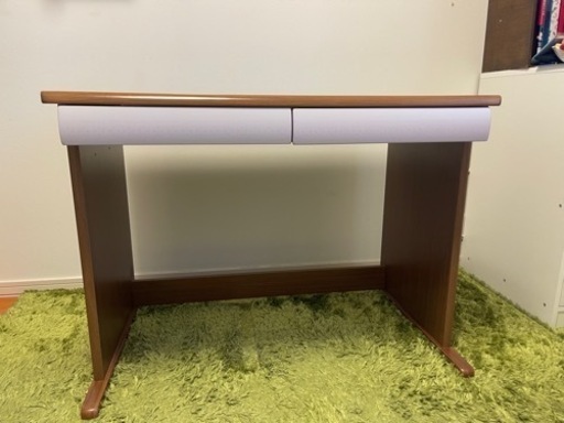 ニトリ学習机　きれいです！新入学やお仕事に！！