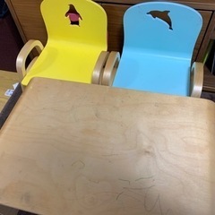 キッズデスク、椅子4脚