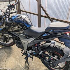 スズキ　ジクサー150　ヘルメット２個付き　取りに来ていただける方への画像