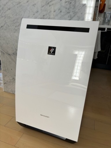 【締め切りました】シャープ 除湿機 兼 加湿空気清浄機 除湿 9L / プラズマクラスター 7000 スタンダード 18畳 / 空気清浄 32畳 ホワイト KC-HD70-W