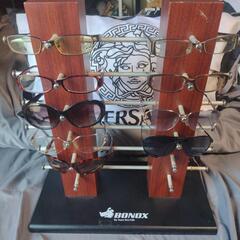 決まりました。サングラススタンド、サングラス付の画像