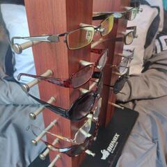 決まりました。サングラススタンド、サングラス付の画像