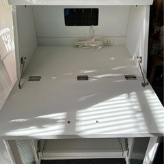 棚付き机の画像
