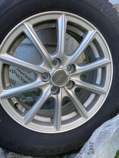 ブリジストン　ブリザック vrx2 スタッドレスタイヤ