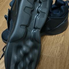 NIKE KWAZI ナイキ メンズ スニーカー クワザイ  ブラック　
の画像