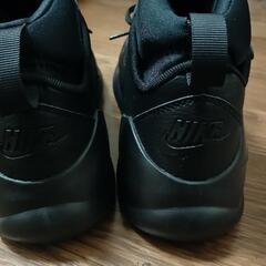 NIKE KWAZI ナイキ メンズ スニーカー クワザイ  ブラック　
の画像