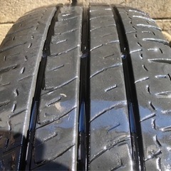 ミシュラン夏タイヤ　215/70R15Cの画像