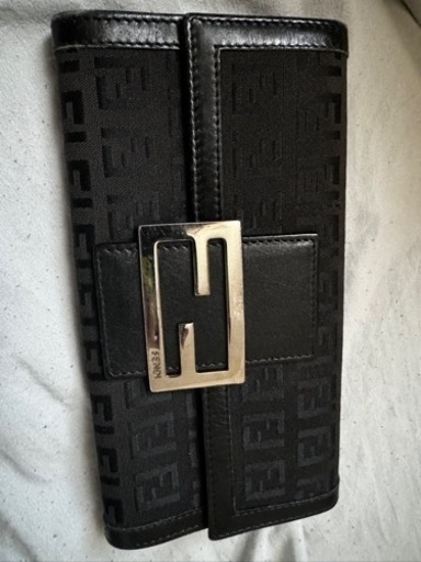 FENDI長財布