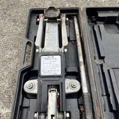ジャッキー　工具付き