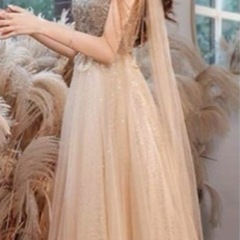 イブニングドレスの画像