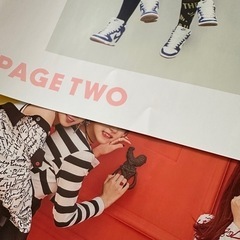 TWICE ポスター　2枚の画像