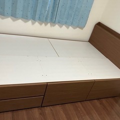 【※お話し中】収納付き　セミダブルベッド（コンセント付）