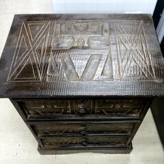 バリ風家具 3段チェスト アジアン 彫刻 原人 箪笥 タンス 収納 家具 レトロ アンティーク 札幌市 中央区 南12条の画像