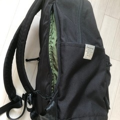 コンバース　リュック　新品同様　黒、グリーン　2000円の画像