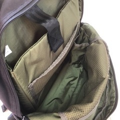 コンバース　リュック　新品同様　黒、グリーン　2000円の画像