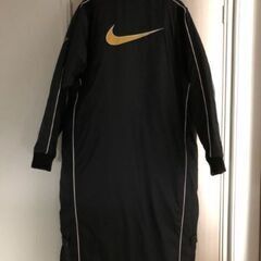 ナイキベンチコートの画像
