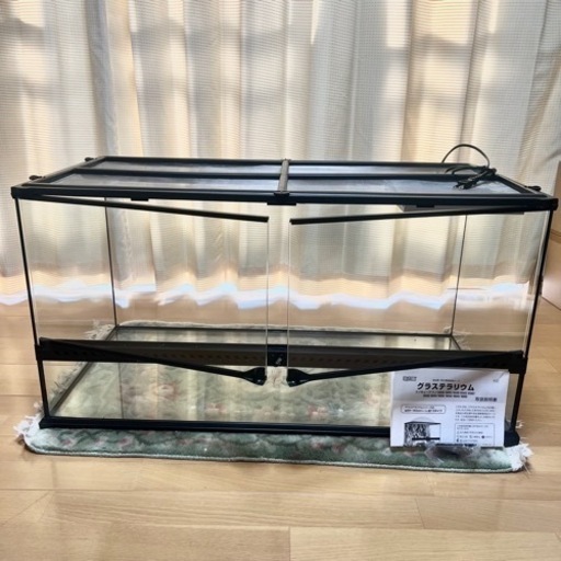 爬虫類用グラステラリウム　ヒーター付き