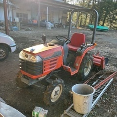 HITACHI トラクター CTX137 