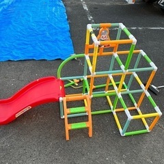 子ども用ジャングルジム