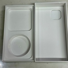 iPhone13ピンク 空箱の画像