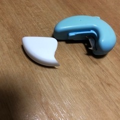 ペットボトルのリングピッカーの画像
