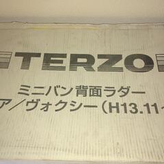 TERZO◆初代ヴォクシー ノア用リアラダー JX67背面ラダーVOXY♪スキー スノーボード キャリア付きも可！ボクシーAZR60はしごAZR65ハシゴ terzo JX67リアラダー ノア・ヴォクシー用 背面ラダー (きき) 奥町の