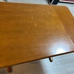 (取引完了】伸縮式ダイニングテーブルセット回転椅子2脚&ベンチ付き 幅調整可能90-120cmの画像
