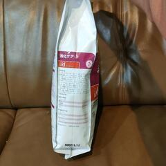 ヒルズ プリスクリプションダイエット キャットフード i/d アイディー 小粒 チキン 猫用 特別療法食 2kgの画像