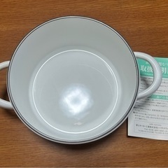 【未使用品】スノーマン　ホーロー両手鍋　直径18cmの画像