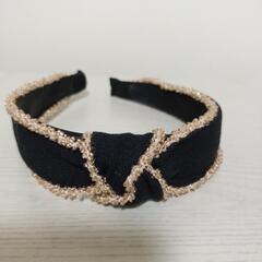 新品　未使用品　カチューシャ　ブラック
