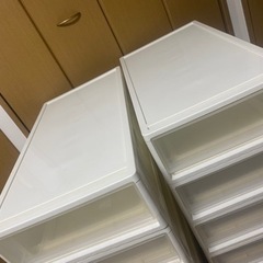 衣装ケース　収納ボックス　ホワイト　プラスチック　チェストの画像