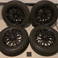 レオニス　スタッドレス　タイヤ　ホイール　ハリアー使用