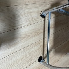 パソコンデスクの画像