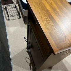 木製　電話台　コンセント付きの画像