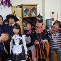 英語の先生　大募集　毎週金曜日 17:00からの画像