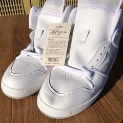 【🌈完売御礼】ELLESSE（エレッセ）タグ付　未使用　ハイカットスニーカー　EFH9320の画像