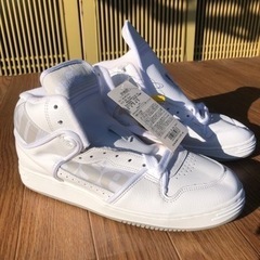 【🌈完売御礼】ELLESSE（エレッセ）タグ付　未使用　ハイカットスニーカー　EFH9320の画像