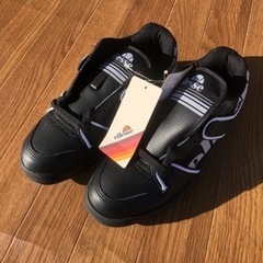【🌈完売御礼】ELLESSE（エレッセ）タグ付　未使用　ローカットスニーカー　EFH9321の画像