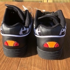 【🌈完売御礼】ELLESSE（エレッセ）タグ付　未使用　ローカットスニーカー　EFH9321の画像