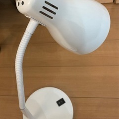 スタンドライト　ニトリの画像