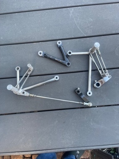 ペイトンプレイス　バックステップ　sr400